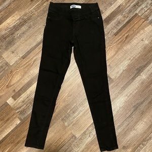 Plain Black Elastic-Waist Old Navy Jeggings